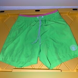 Men’s Chubbies Small 5.5” Inseam Swim Trunks Neon Green